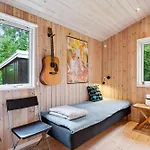 Njoy Your In A Charming And Well-maintained Near The Child-friendly Begtrup Vig Surrounded By Nature And Tranquillity Дом отдыха