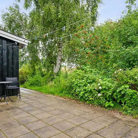 Дом отдыха Njoy Your In A Charming And Well-maintained Near The Child-friendly Begtrup Vig Surrounded By Nature And Tranquillity *