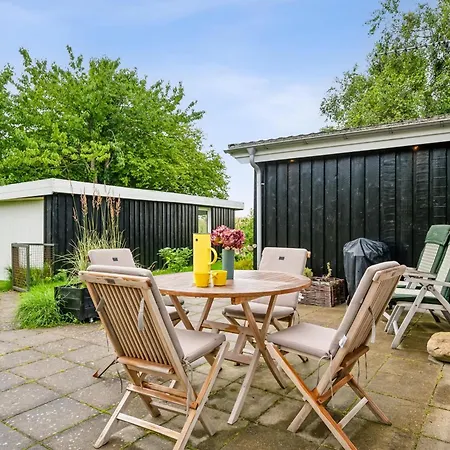 Njoy Your In A Charming And Well-maintained Near The Child-friendly Begtrup Vig Surrounded By Nature And Tranquillity Knebel