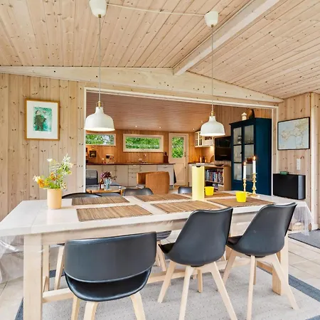 Njoy Your In A Charming And Well-maintained Near The Child-friendly Begtrup Vig Surrounded By Nature And Tranquillity Knebel