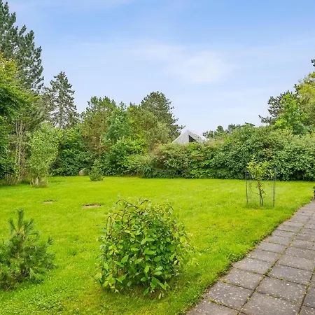 Njoy Your In A Charming And Well-maintained Near The Child-friendly Begtrup Vig Surrounded By Nature And Tranquillity